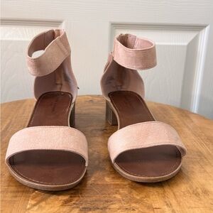 Ankle-Strap Block Heel Sandals in Blush Pink